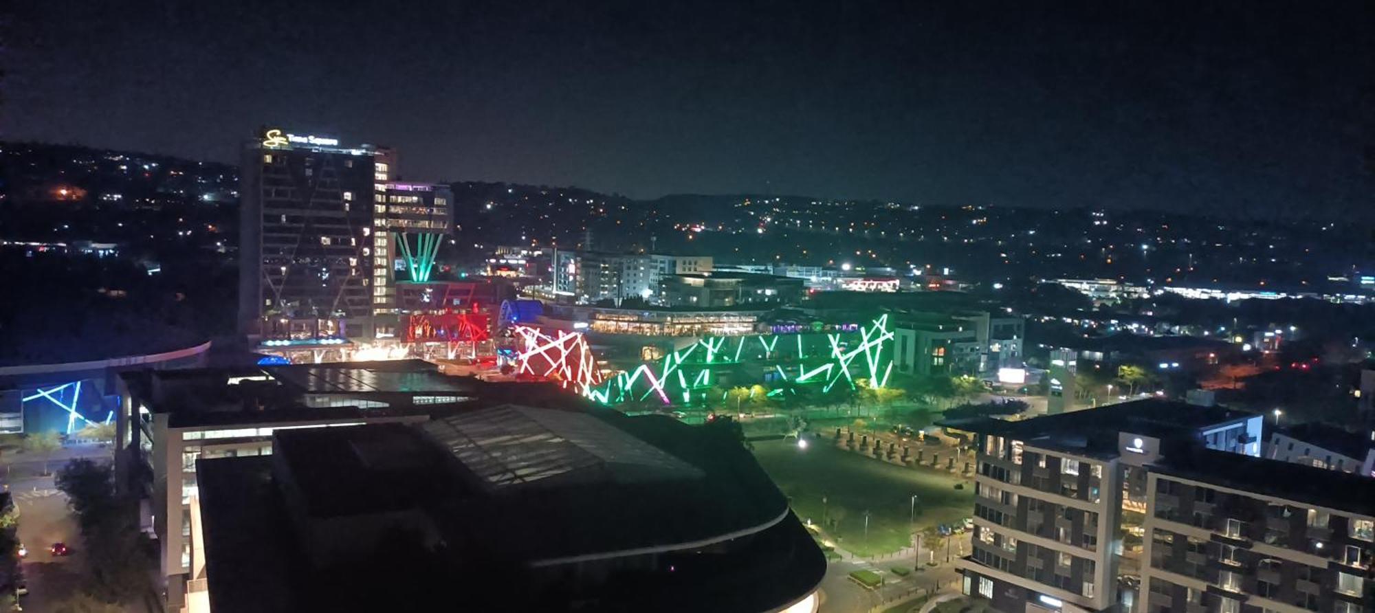 פרטוריה Menlyn Maine Trilogy Apartment 1010 מראה חיצוני תמונה